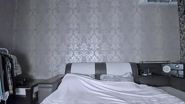 Snapshot of Agnes_Allenn chatting on 11-11-25, 09:31 Agnes Allenn online show from 11-11-25, 09:31