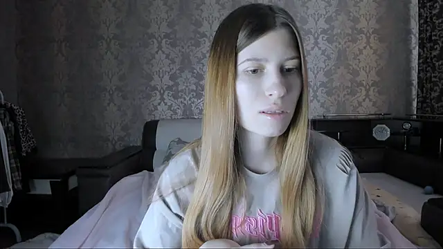 Snapshot of Agnes_Allenn chatting on 11-16-25, 10:54 Agnes Allenn online show from 11-16-25, 10:54