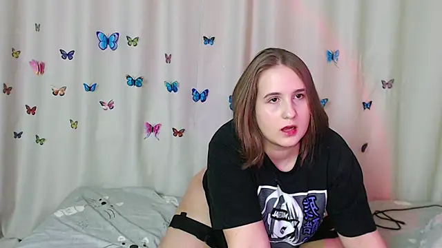 Snapshot of Phantommira chatting on 01-09-25, 07:50 Phantommira online show from 01-09-25, 07:50