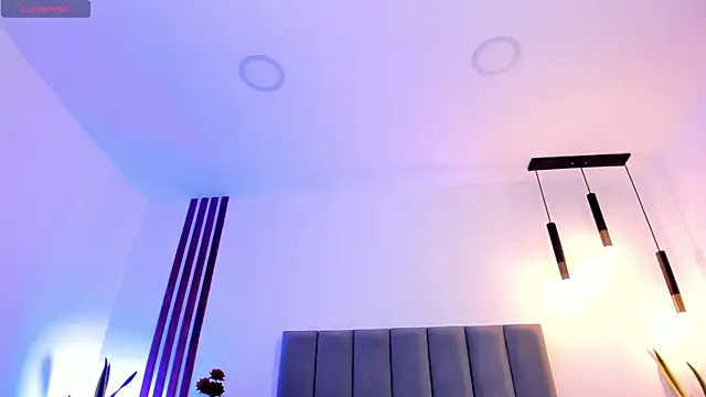 anniemartinezz online show from 11-20-25, 12:05