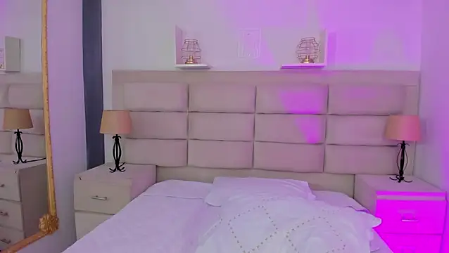 RoseCassie online show from 02-09-25, 06:58