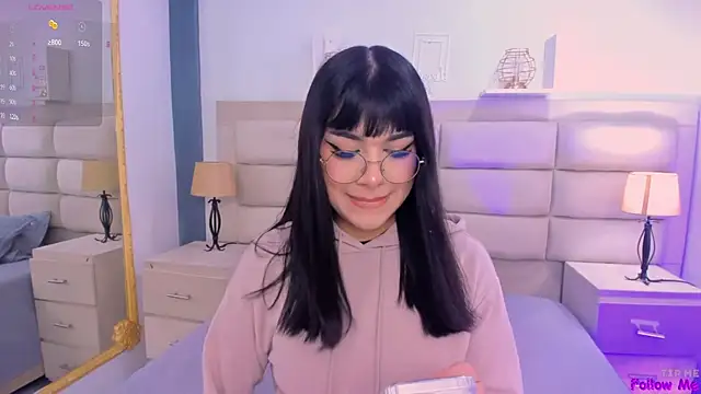 RoseCassie online show from 03-01-25, 02:02