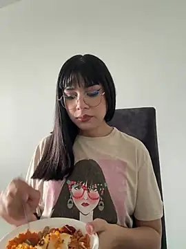 RoseCassie online show from 03-09-25, 08:10