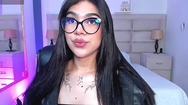 RoseCassie online show from 09-21-25, 01:24