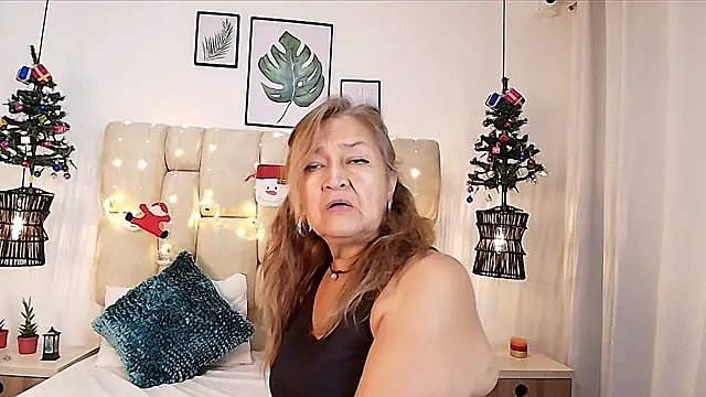 Valentinadiazz1 online show from 12-30-24, 05:44