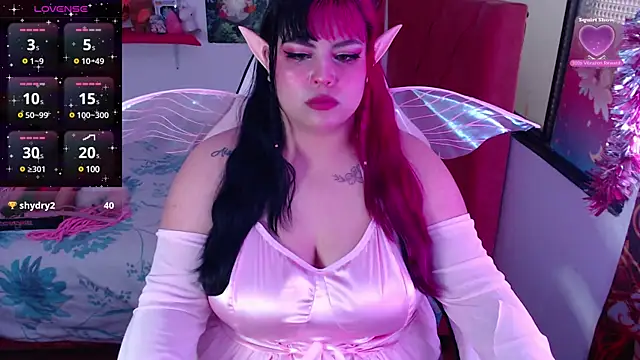 Snapshot of Pinky-Flower chatting on 01-26-25, 09:07 Pinky-Flower online show from 01-26-25, 09:07