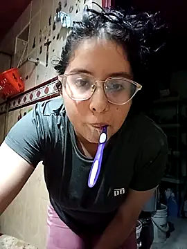 valentina568 online show from 10-21-25, 03:40