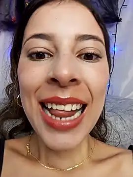 evaFiore online show from 10-31-25, 05:03