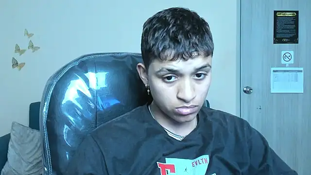 Dominick jones online show from 11-15-25, 06:11