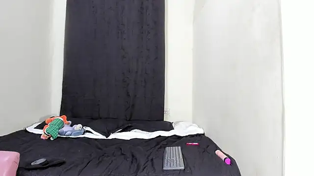 Mariana 16  online show from 01-09-25, 04:39