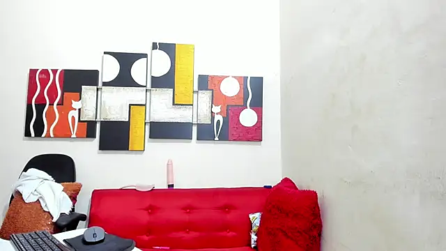 Mariana 16  online show from 01-30-25, 10:30