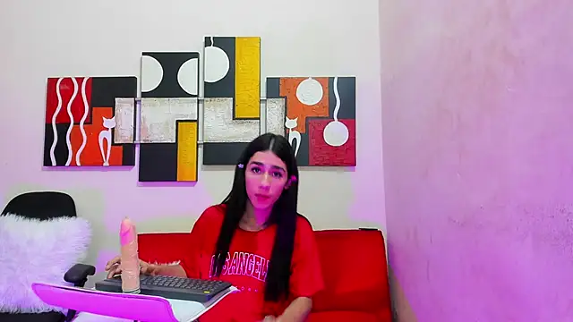 Mariana 16  online show from 02-14-25, 02:18