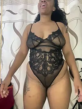 Snapshot of beverlyxxxx chatting on 03-19-25, 01:07 beverlyxxxx online show from 03-19-25, 01:07