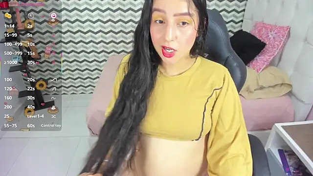 Snapshot of ARYAMORGAN1 chatting on 10-15-25, 03:06 ARYAMORGAN1 online show from 10-15-25, 03:06