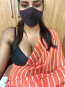 Snapshot of Mee_Neeharika chatting on 10-25-25, 08:00 Mee Neeharika online show from 10-25-25, 08:00