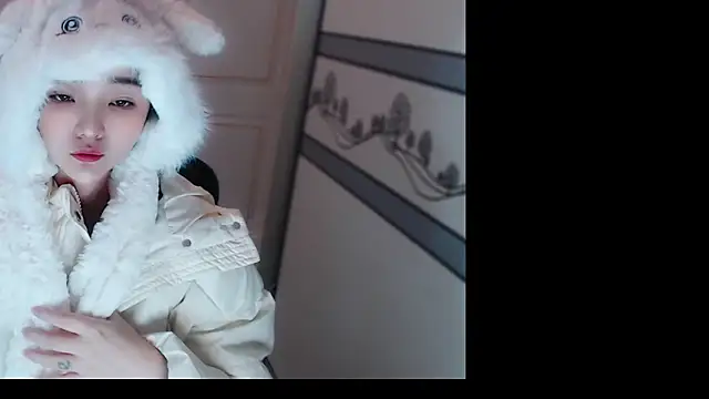 Snapshot of xiao-xiao-D chatting on 11-17-25, 06:19 xiao-xiao-D online show from 11-17-25, 06:19