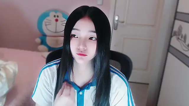 Snapshot of xiao-xiao-D chatting on 11-18-25, 04:55 xiao-xiao-D online show from 11-18-25, 04:55