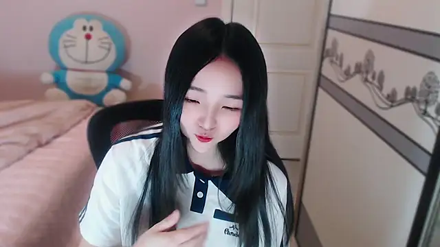 Snapshot of xiao-xiao-D chatting on 11-22-25, 03:33 xiao-xiao-D online show from 11-22-25, 03:33