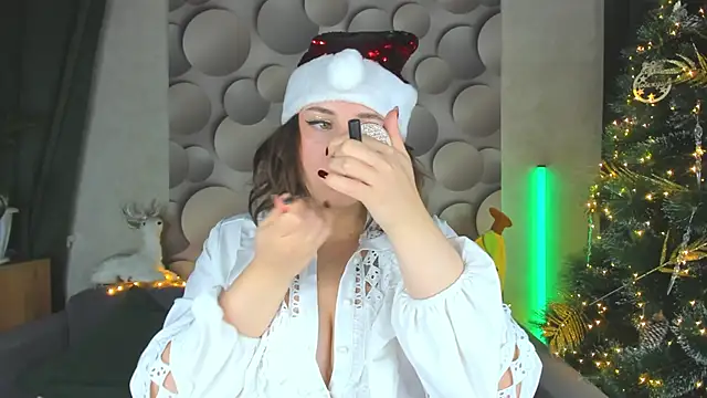 Cute smile sharon online show from 12-31-24, 04:04