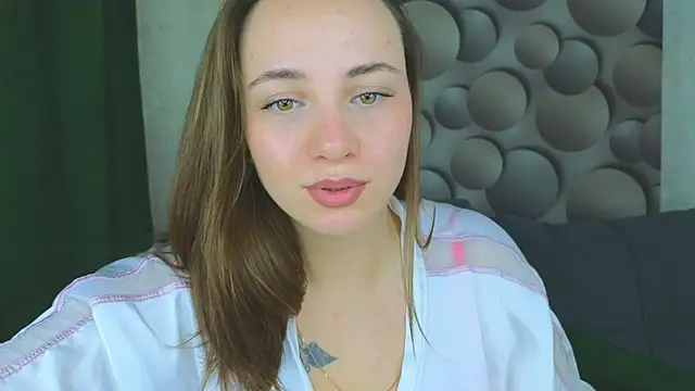 Cute smile sharon online show from 09-13-25, 04:01