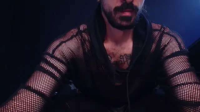 Snapshot of AxelColton chatting on 10-23-25, 10:25 AxelColton online show from 10-23-25, 10:25