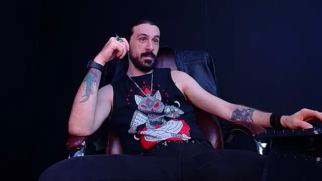 Snapshot of AxelColton chatting on 11-02-25, 11:23 AxelColton online show from 11-02-25, 11:23