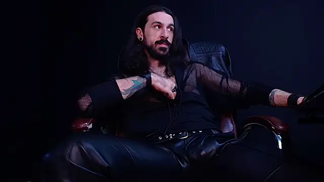 Snapshot of AxelColton chatting on 11-08-25, 11:43 AxelColton online show from 11-08-25, 11:43