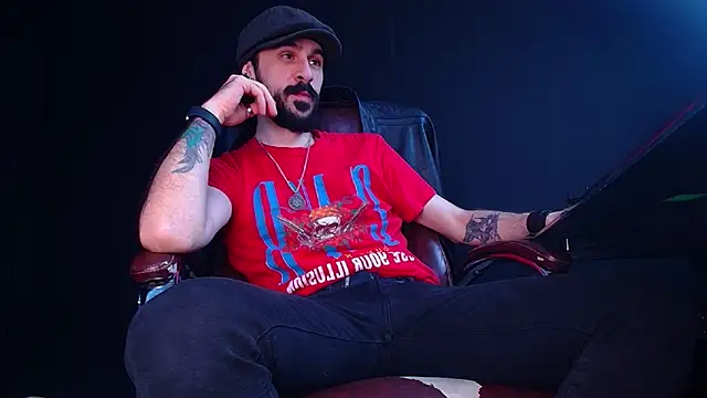 Snapshot of AxelColton chatting on 11-25-25, 06:02 AxelColton online show from 11-25-25, 06:02