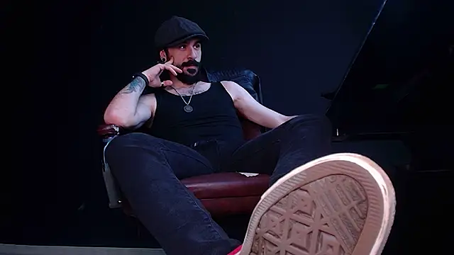 Snapshot of AxelColton chatting on 11-28-25, 05:54 AxelColton online show from 11-28-25, 05:54