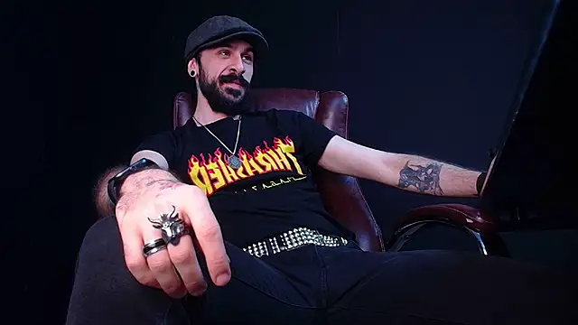 Snapshot of AxelColton chatting on 12-05-25, 06:22 AxelColton online show from 12-05-25, 06:22