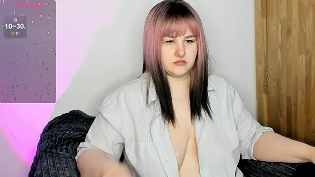 Snapshot of Anna_Nott chatting on 01-24-25, 01:47 Anna Nott online show from 01-24-25, 01:47