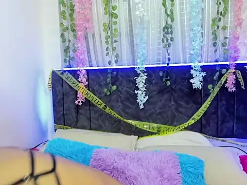 CintiaWalker online show from 10-30-25, 12:50