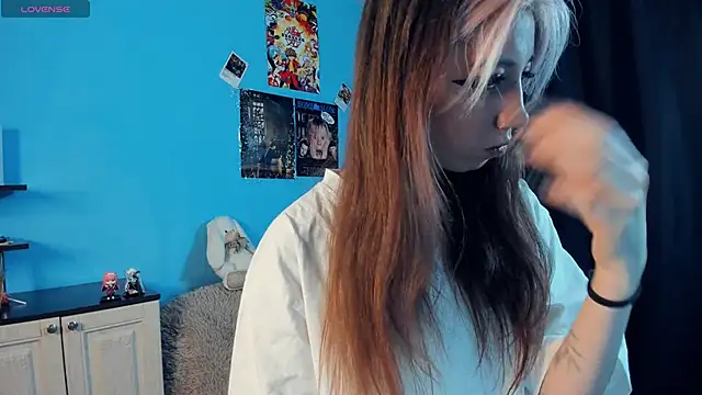 Snapshot of _Mindy_ chatting on 01-22-25, 03:20 Mindy online show from 01-22-25, 03:20