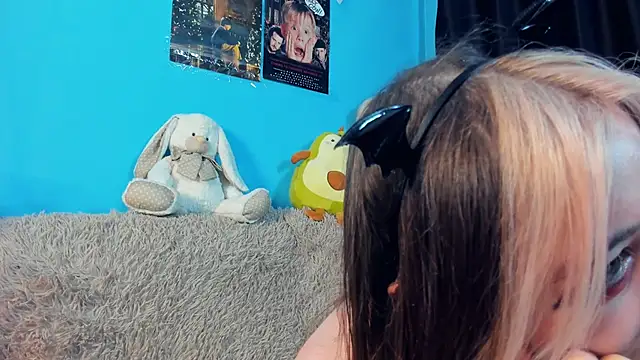 Snapshot of _Mindy_ chatting on 01-30-25, 07:39 Mindy online show from 01-30-25, 07:39