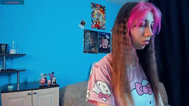 Snapshot of _Mindy_ chatting on 02-23-25, 02:07 Mindy online show from 02-23-25, 02:07