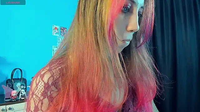 Snapshot of _Mindy_ chatting on 09-18-25, 02:57 Mindy online show from 09-18-25, 02:57