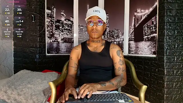 JhonyMiller  online show from 01-11-25, 07:59