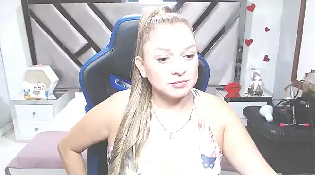 natalia5560 online show from 12-29-24, 01:49