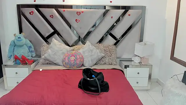 natalia5560 online show from 10-28-25, 01:03