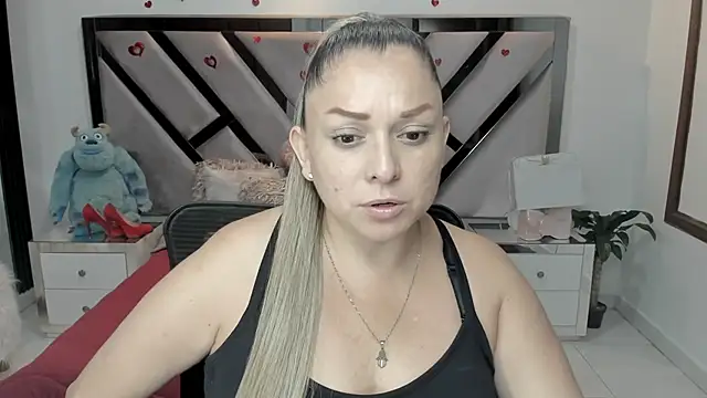 natalia5560 online show from 11-12-25, 01:00