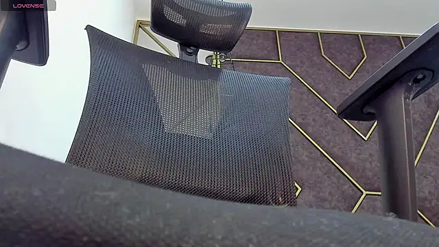 AbrilSonne online show from 01-04-25, 01:52