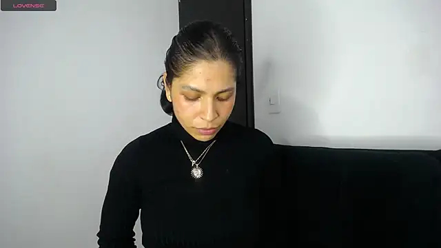 AbrilSonne online show from 09-09-25, 01:05