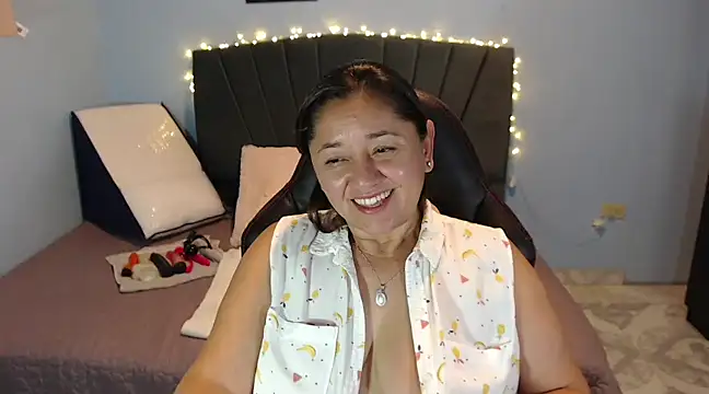 Snapshot of AngelRouss chatting on 01-27-25, 09:55 AngelRouss online show from 01-27-25, 09:55