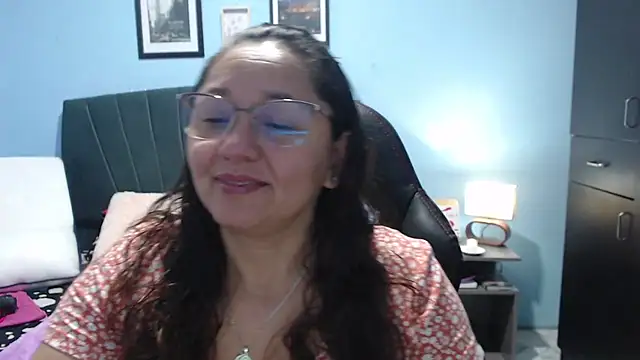 Snapshot of AngelRouss chatting on 03-06-25, 09:20 AngelRouss online show from 03-06-25, 09:20