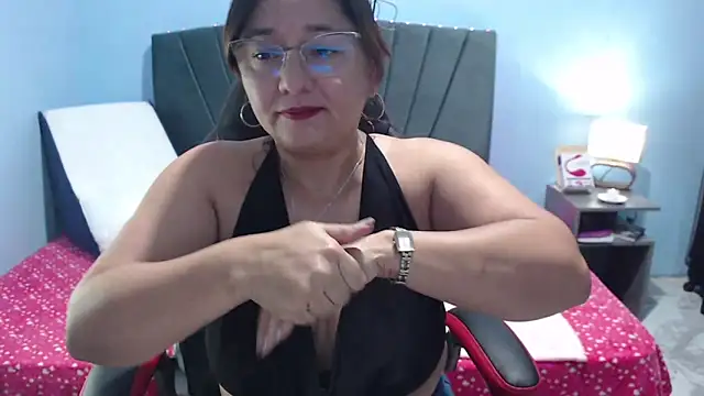 Snapshot of AngelRouss chatting on 03-13-25, 11:19 AngelRouss online show from 03-13-25, 11:19