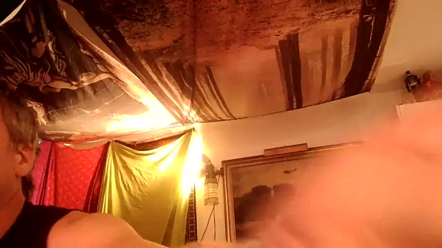 Snapshot of SilverandFox chatting on 03-22-25, 03:09 SilverandFox online show from 03-22-25, 03:09