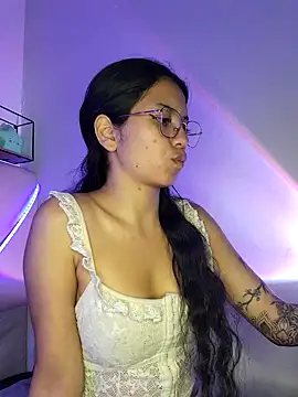 Rosita forever  online show from 03-20-25, 06:31