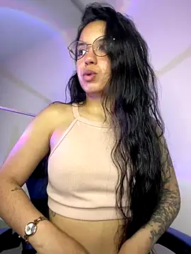 Snapshot of Rosita_forever_ chatting on 12-04-25, 02:26 Rosita forever online show from 12-04-25, 02:26