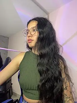 Snapshot of Rosita_forever_ chatting on 12-16-25, 03:06 Rosita forever online show from 12-16-25, 03:06