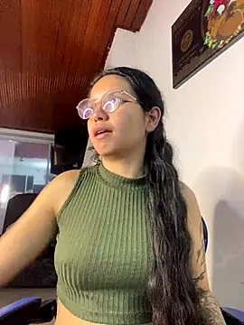 Snapshot of Rosita_forever_ chatting on 12-17-25, 03:12 Rosita forever online show from 12-17-25, 03:12